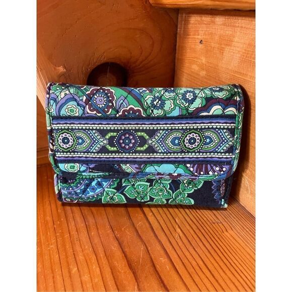 Vera Bradley Wallet - Picture 1 of 3